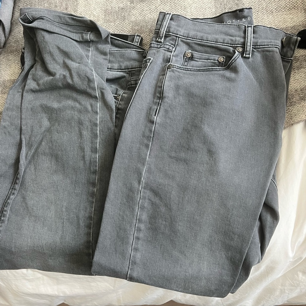 Mott & Bow brand new 30x30 men’s slim stone jeans never worn, bought in 2023.